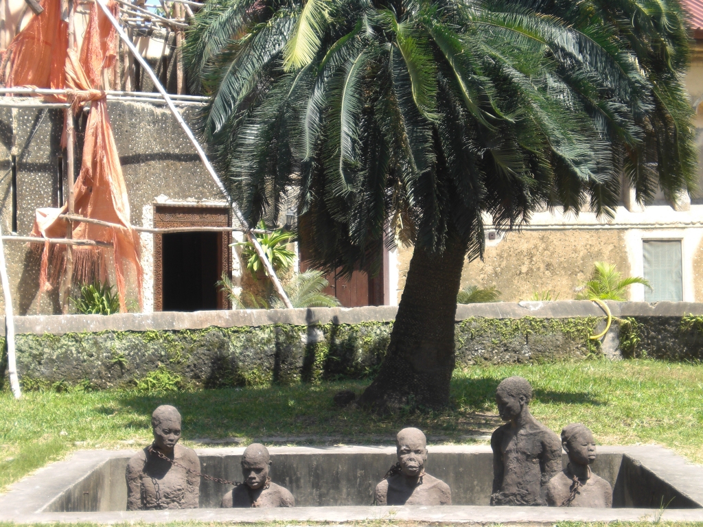 Sculputre at the old slave market monument site, created by a local/ Portuguese artist